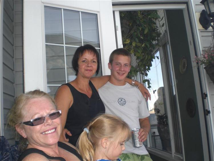 Rachel and her son Arno, Pat & Bekah